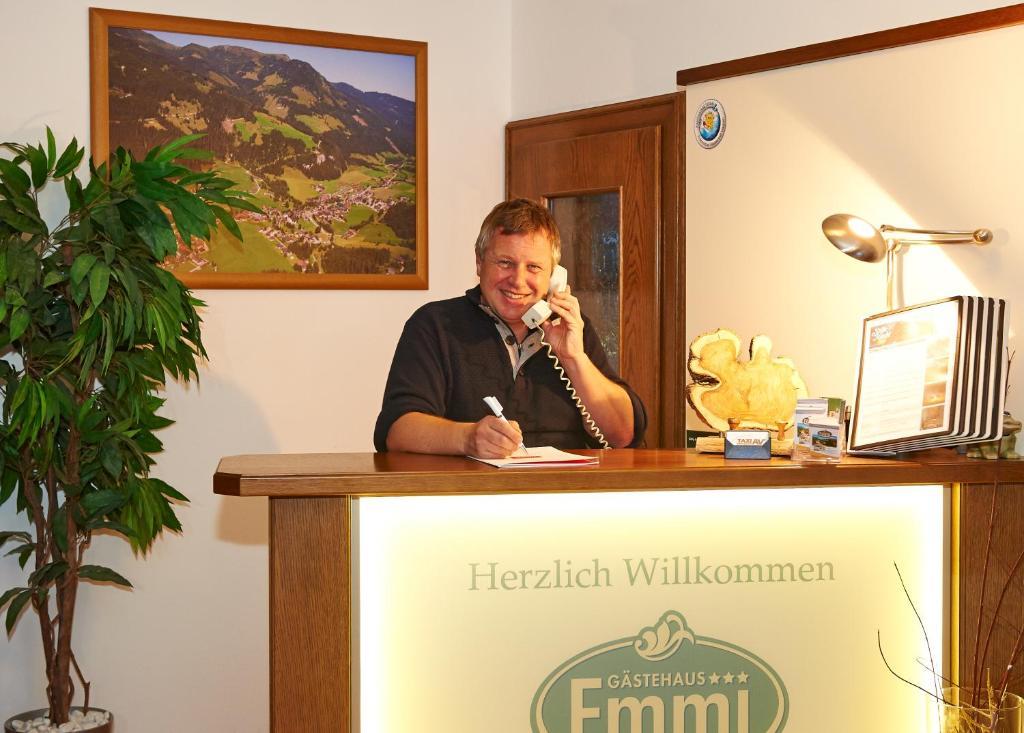 Gaestehaus Emmi Клайнарл Екстериор снимка